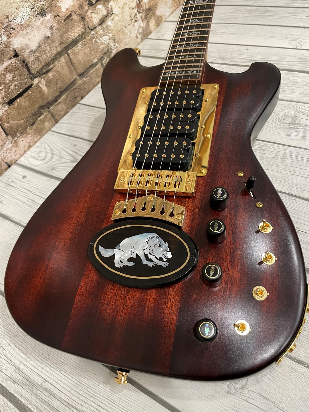 Dire Wolph Guitar. PHRED instruments Shop